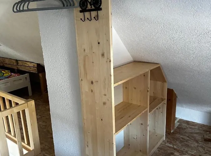 Hisa Sreco * בגונג'ה נה גורנג'סקם