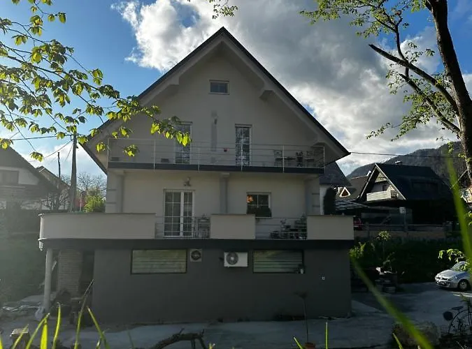 Hisa Sreco * Begunje na Gorenjskem