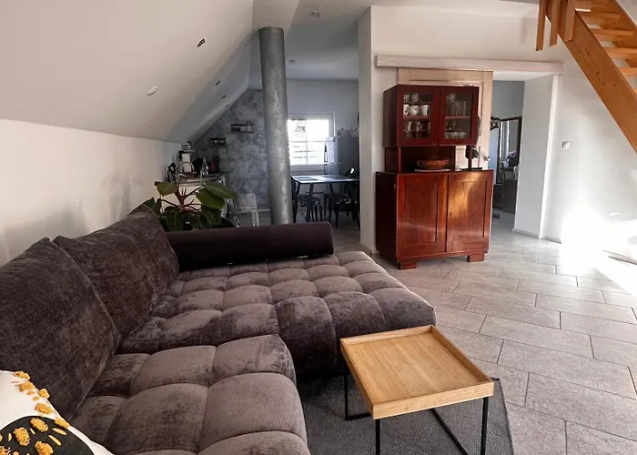 Hisa Sreco * בגונג'ה נה גורנג'סקם